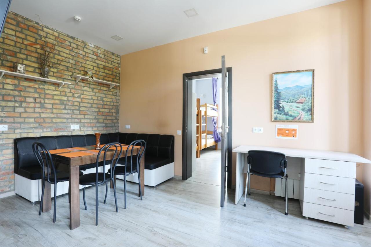 Light Life Hostel Kiev Luaran gambar