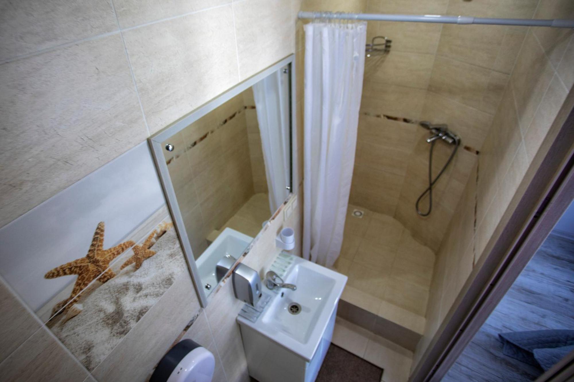 Light Life Hostel Kiev Luaran gambar